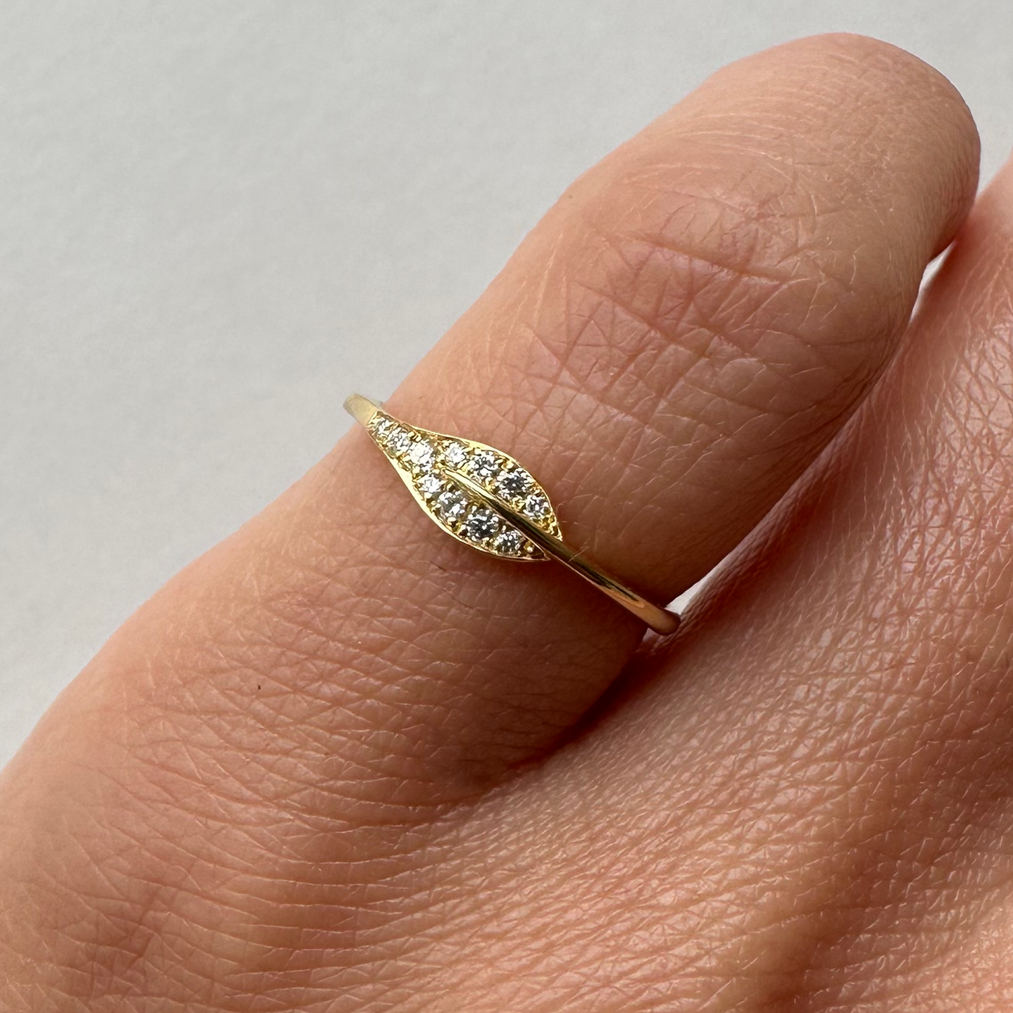 Antoryum 0,06ct Pırlanta 18k Altın Yüzük