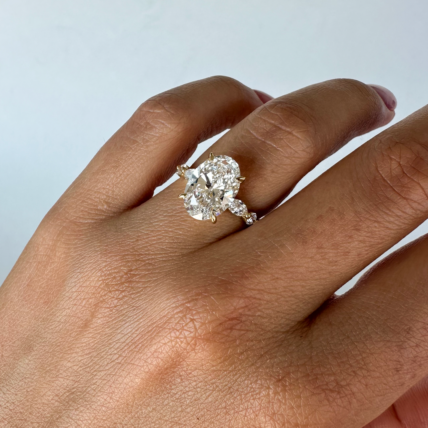 Maribel 3.63ct Oval Kesim Lab Pırlanta 18k Altın Yüzük