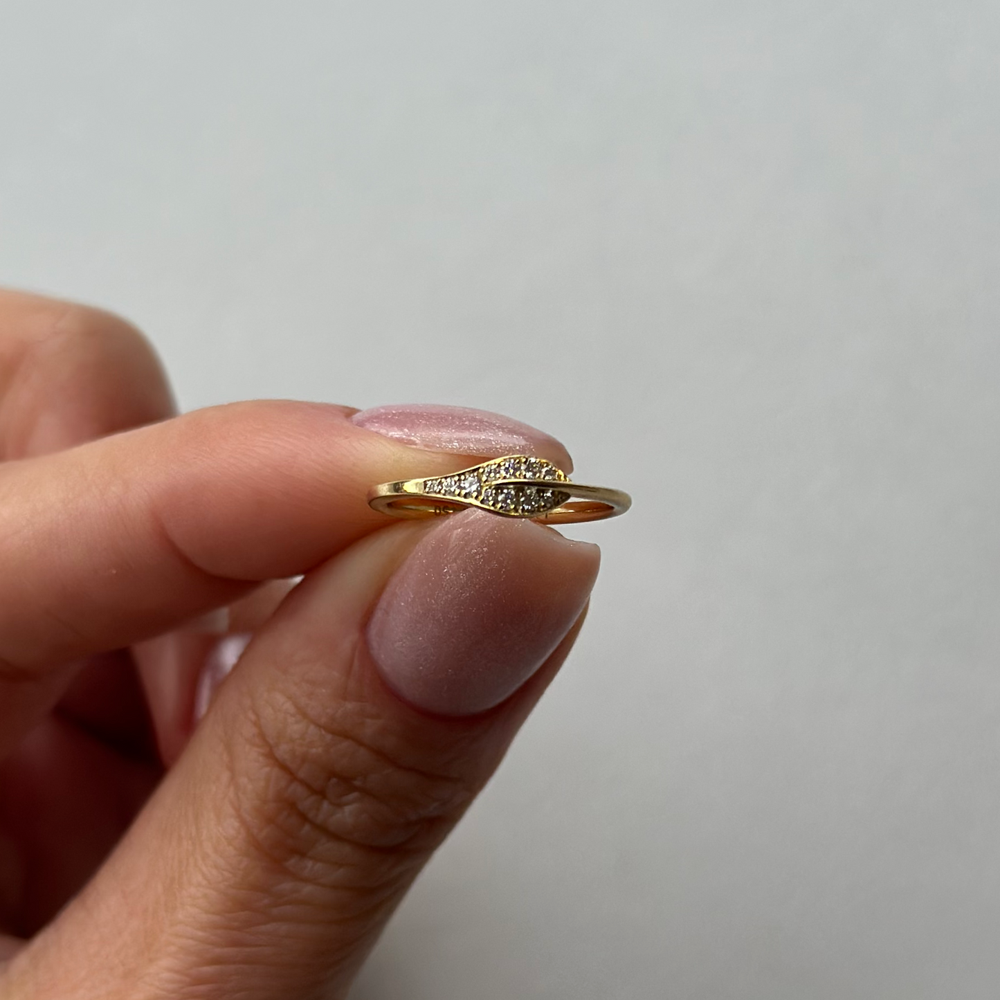 Antoryum 0,06ct Pırlanta 18k Altın Yüzük