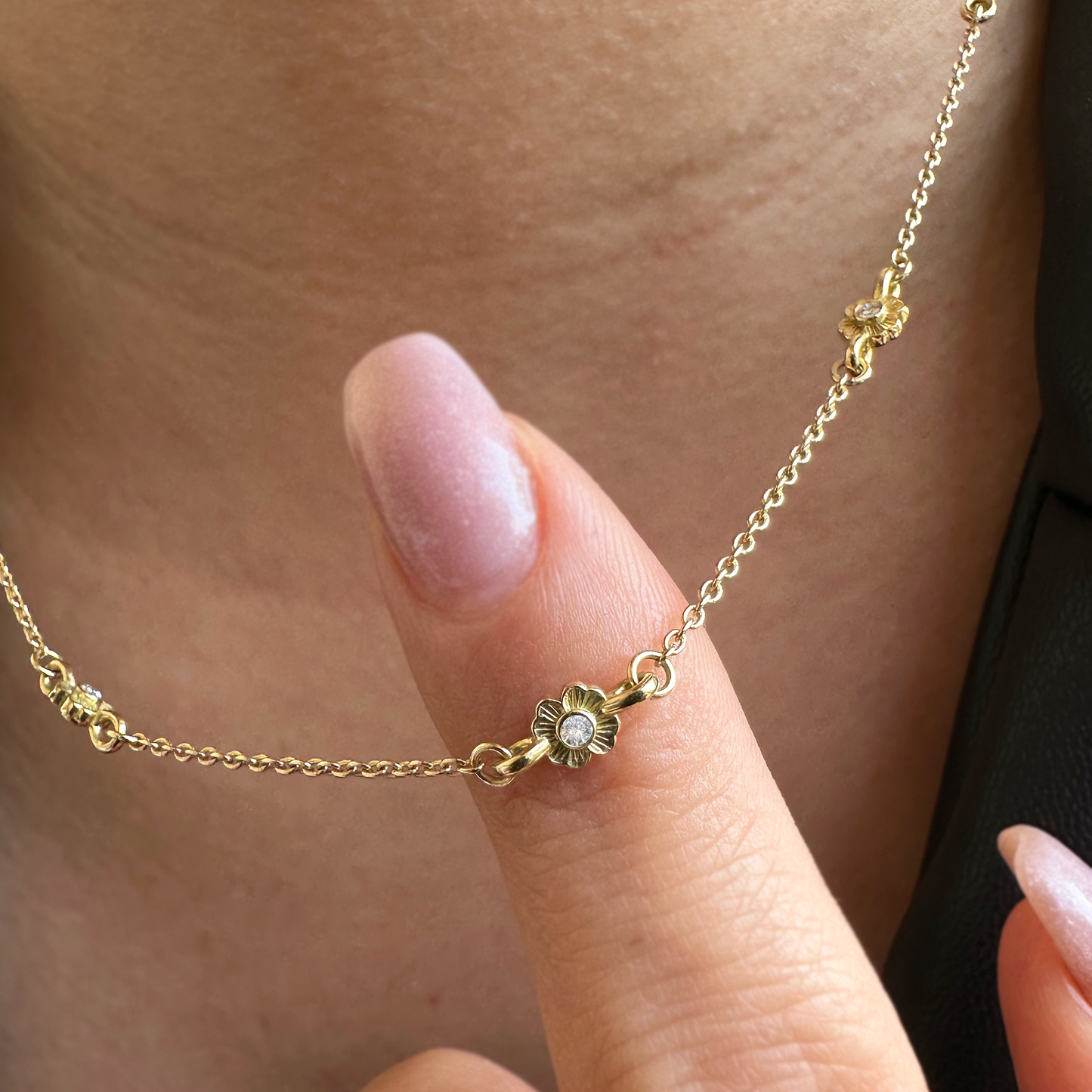 Freesia 0,28ct Çift Yön Pırlanta 18k Altın Kolye