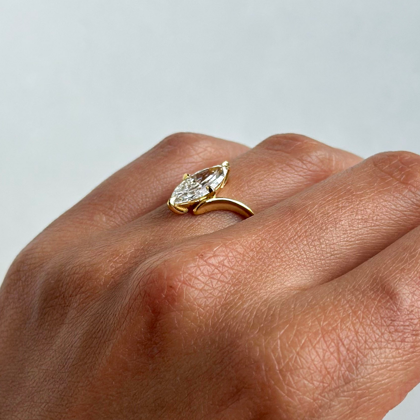 Swan 1,5ct Markiz Kesim Lab Pırlanta 18k Altın Yüzük