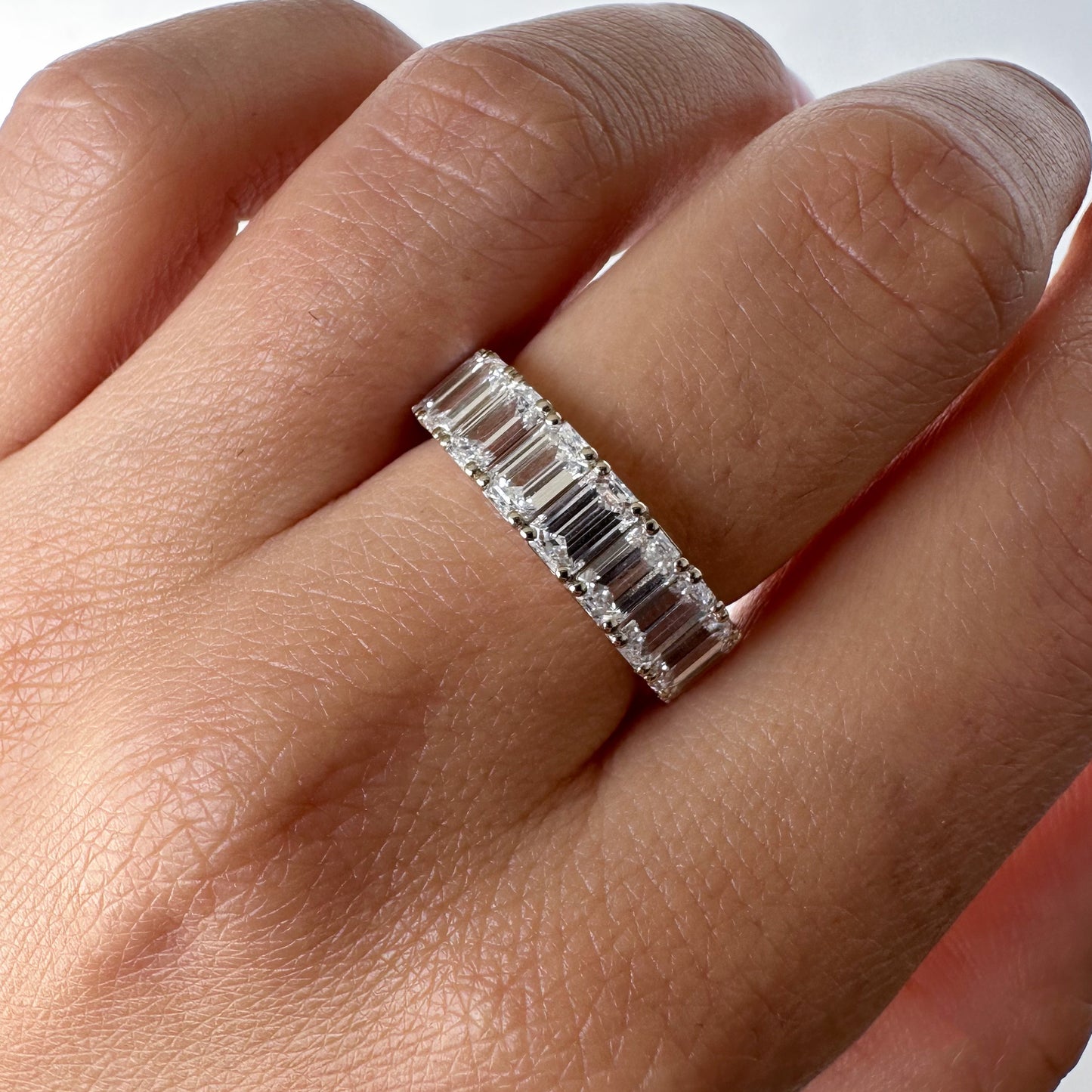 Eternity 6ct Emerald Kesim Lab Pırlanta 18k Altın Tamtur Yüzük