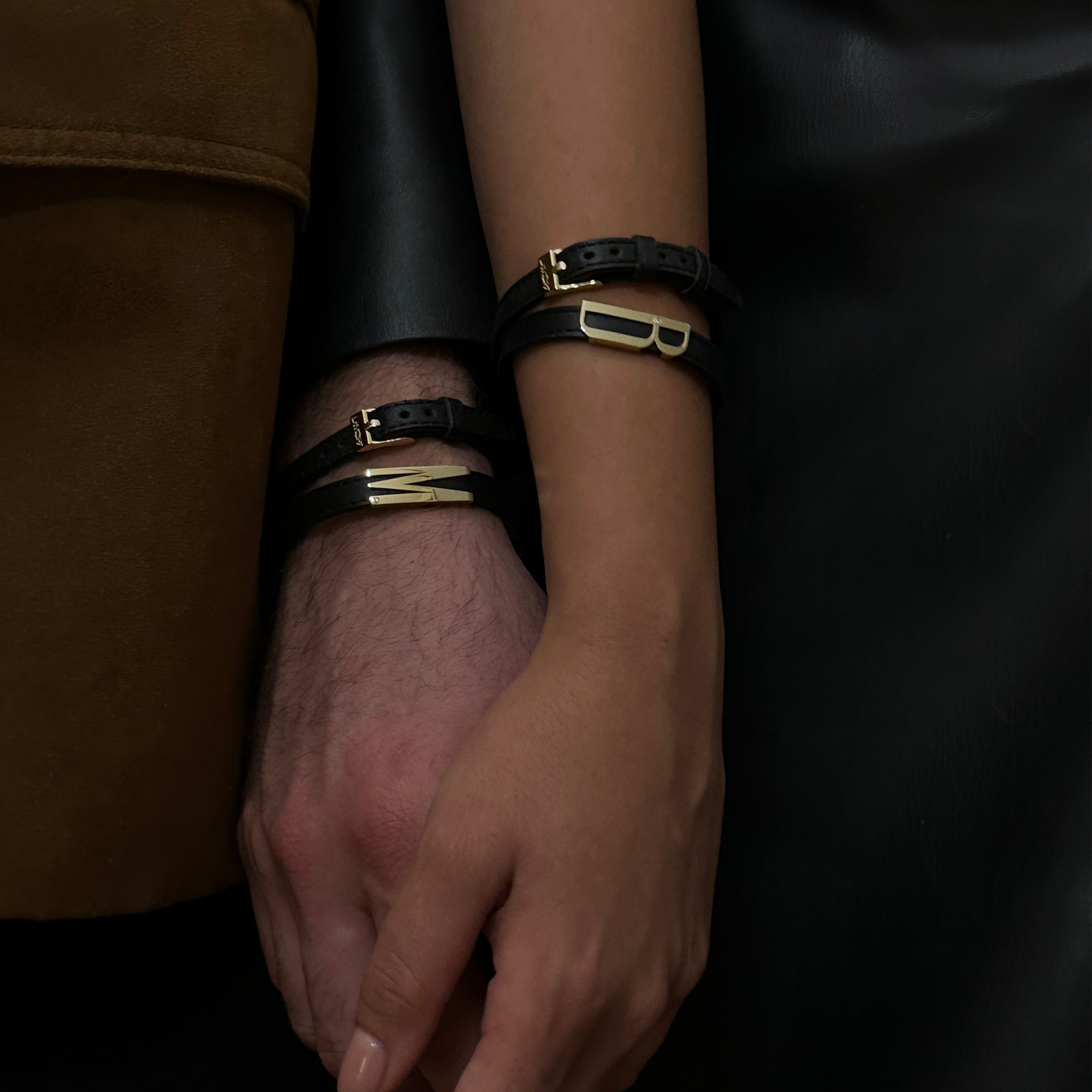 INITIALE ® Pırlanta&Deri Kayışlı 18k Altın Harf Bileklik