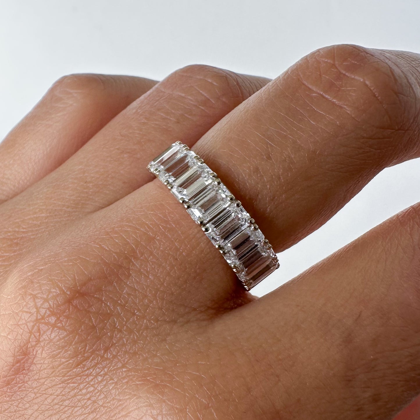 Eternity 6ct Emerald Kesim Lab Pırlanta 18k Altın Tamtur Yüzük