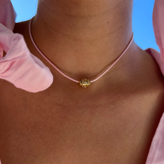 Fourleaf 0.15ct Pırlanta 18k Altın Saten İpli Kolye