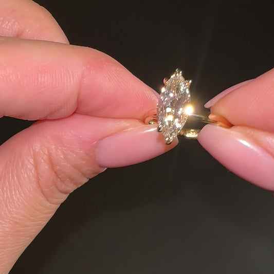 Maris 1.5ct Markiz Kesim Lab Pırlanta 18k Altın Yüzük