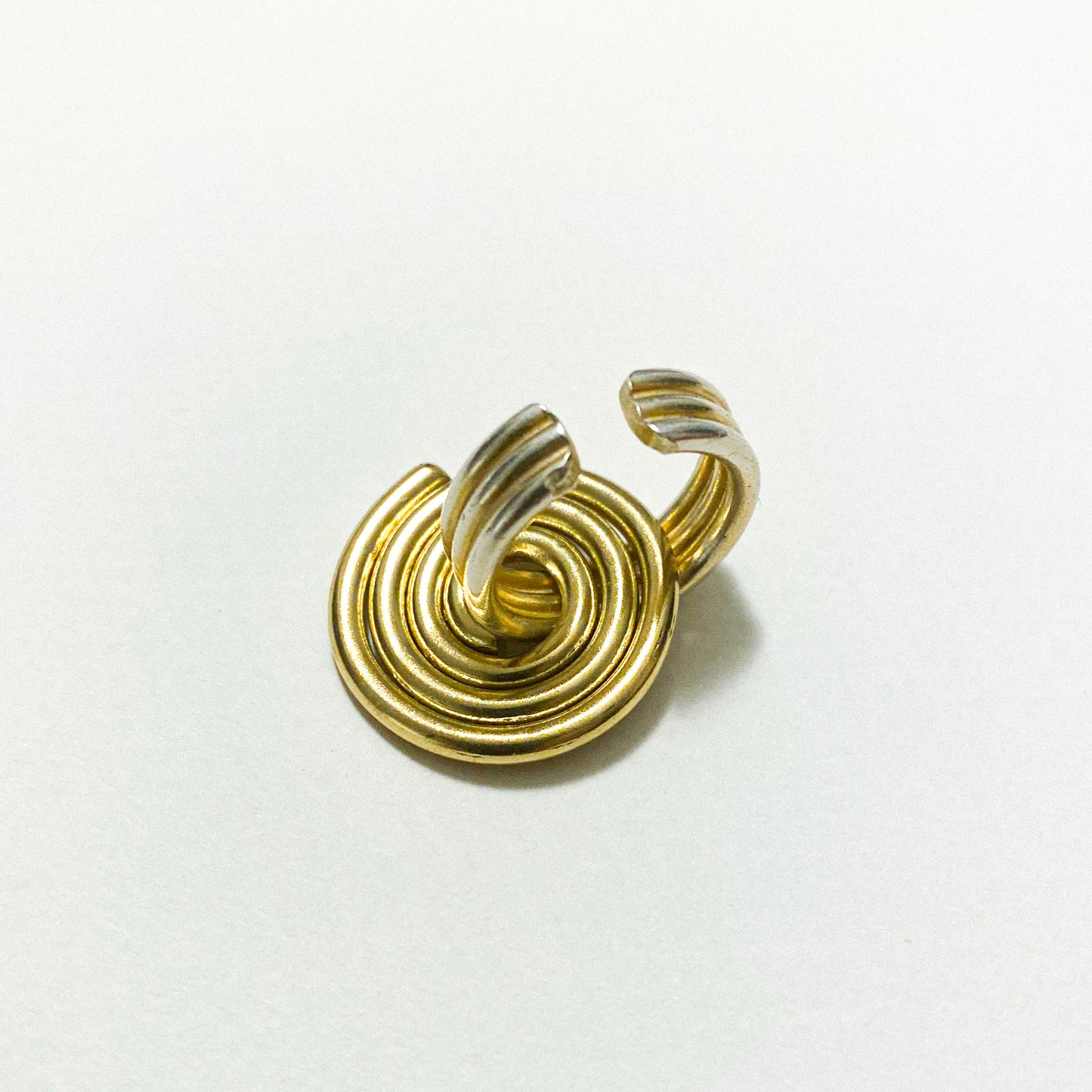 Snail, [Earcuff]