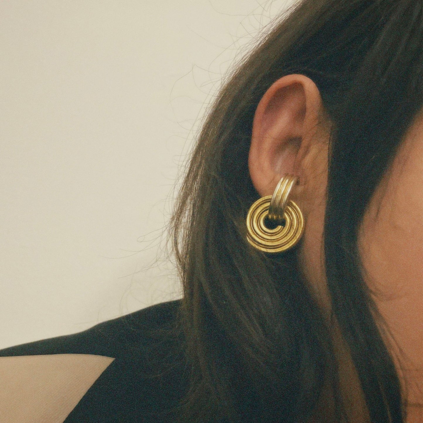 Snail, [Earcuff]